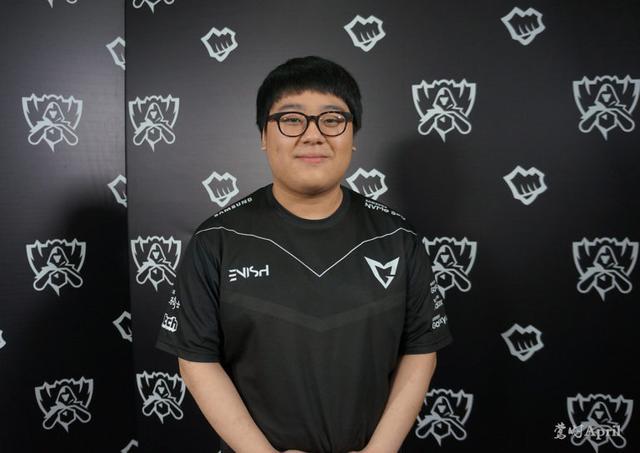 利足球态度 利足球态度