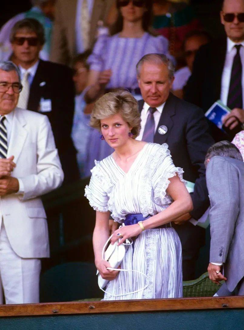 一场客场硬 一场客场硬